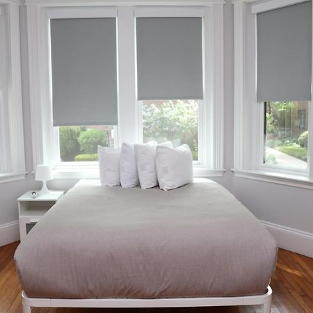 A Stylish Stay W/ A Queen Bed, Heated Floors.. #18 Brookline Dış mekan fotoğraf
