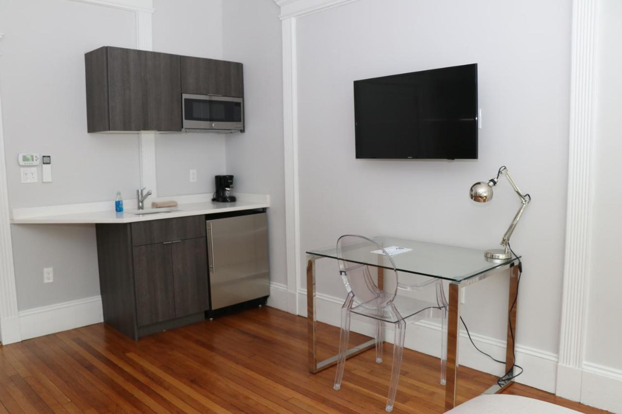 A Stylish Stay W/ A Queen Bed, Heated Floors.. #18 Brookline Dış mekan fotoğraf