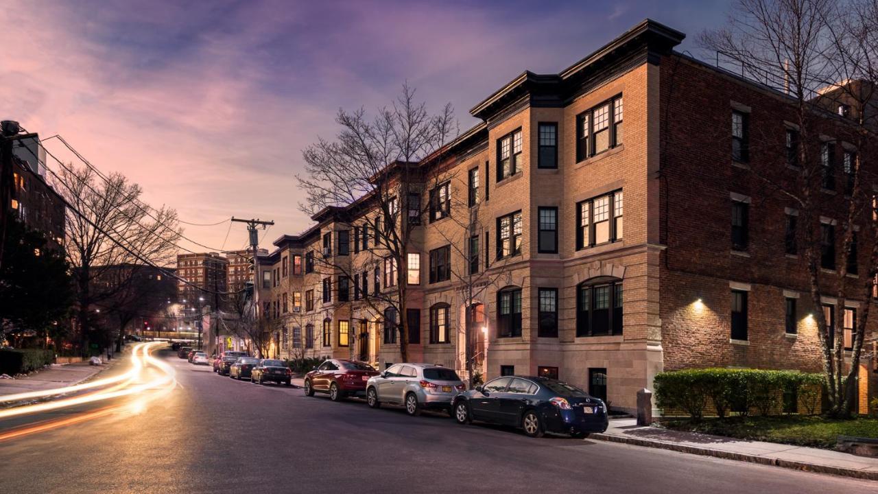 A Stylish Stay W/ A Queen Bed, Heated Floors.. #18 Brookline Dış mekan fotoğraf